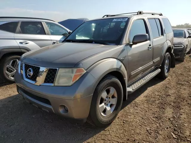 2006 Nissan Pathfinder LE