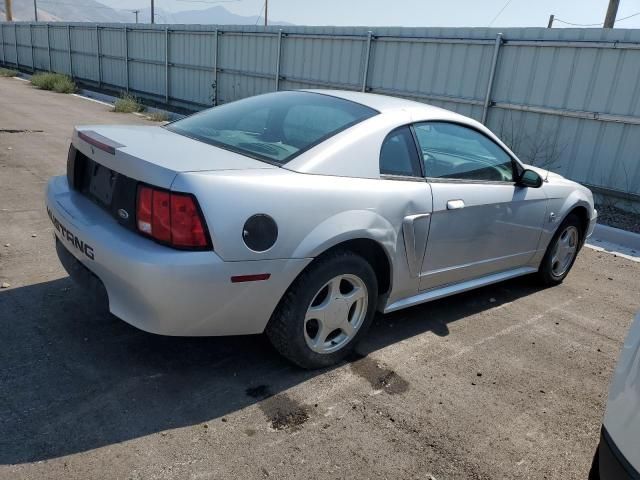 2004 Ford Mustang