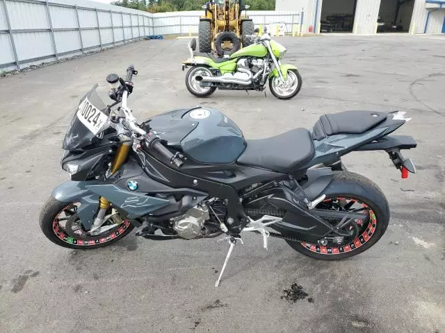 2018 BMW S 1000 R