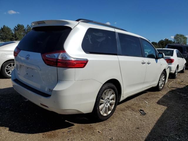 2016 Toyota Sienna XLE