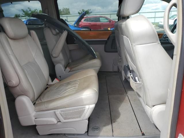 2008 Chrysler Town & Country Limited