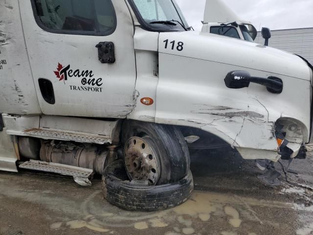 2016 Freightliner Cascadia 125