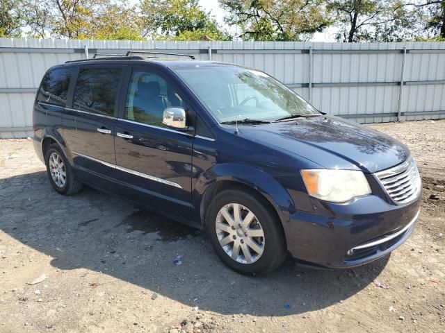 2012 Chrysler Town & Country Touring L