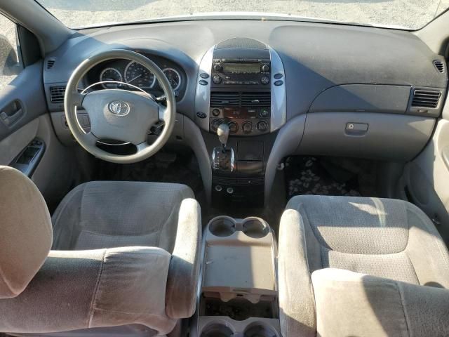 2008 Toyota Sienna CE