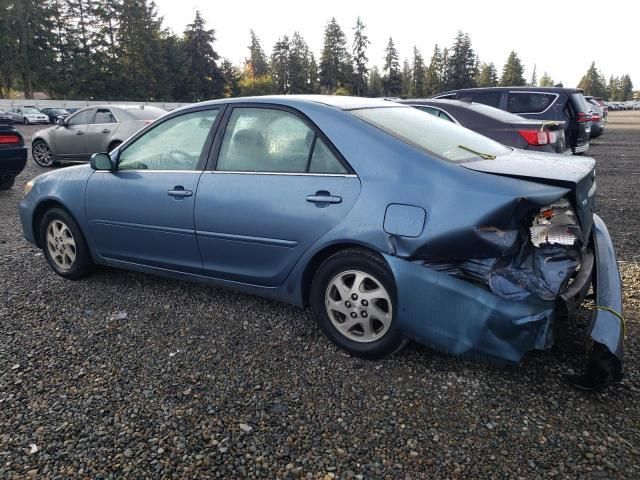 2004 Toyota Camry LE