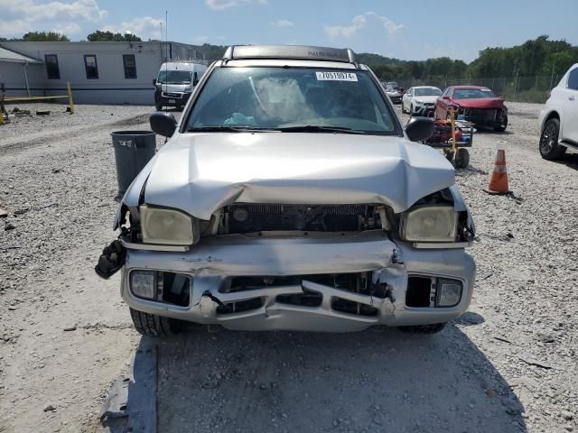 2004 Nissan Pathfinder LE