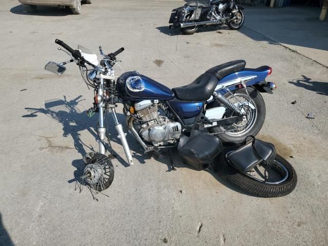 2003 Suzuki GZ250