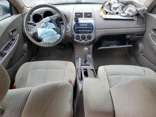 2004 Nissan Altima Base