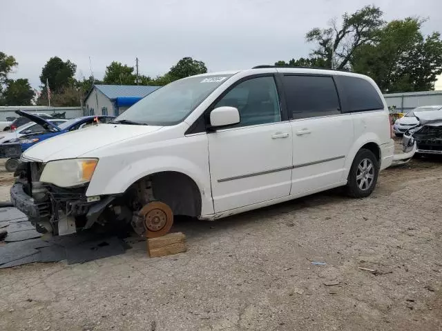 2010 Chrysler Town & Country Touring