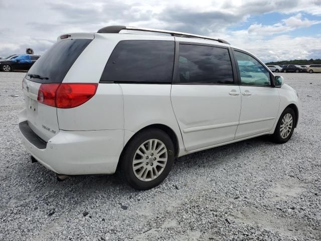 2008 Toyota Sienna XLE