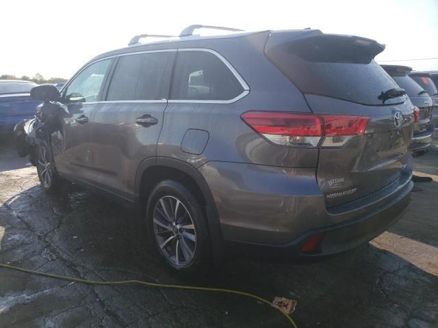 2019 Toyota Highlander SE