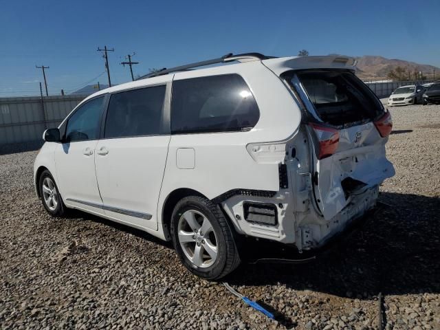 2015 Toyota Sienna LE