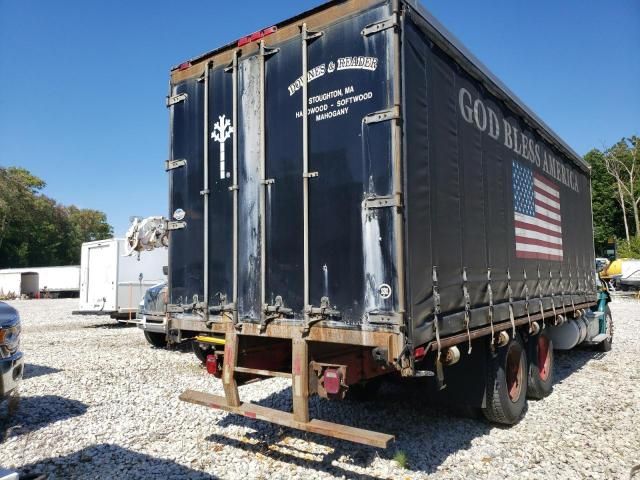 2014 Freightliner Cascadia 113