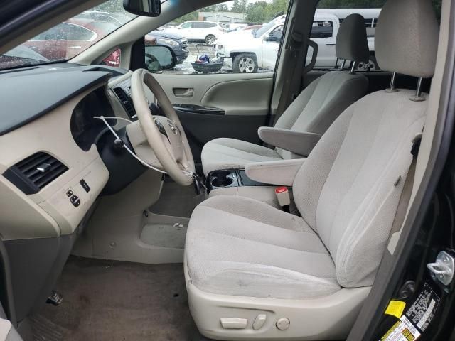 2012 Toyota Sienna LE