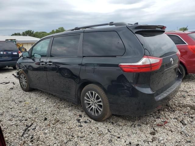 2019 Toyota Sienna XLE