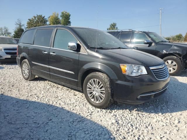 2013 Chrysler Town & Country Touring L