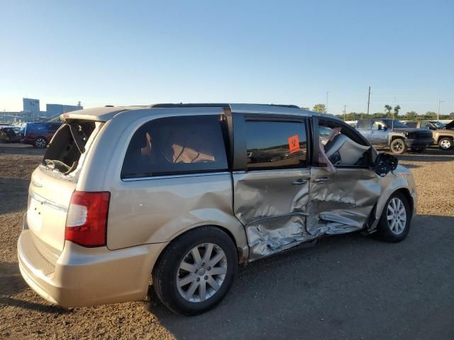 2012 Chrysler Town & Country Touring L