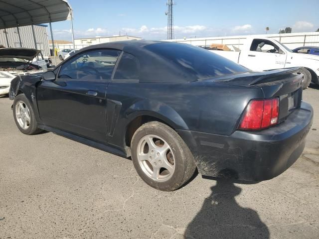 2000 Ford Mustang