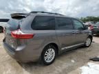 2017 Toyota Sienna XLE