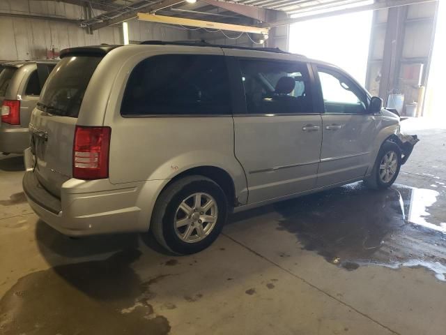 2009 Chrysler Town & Country Touring