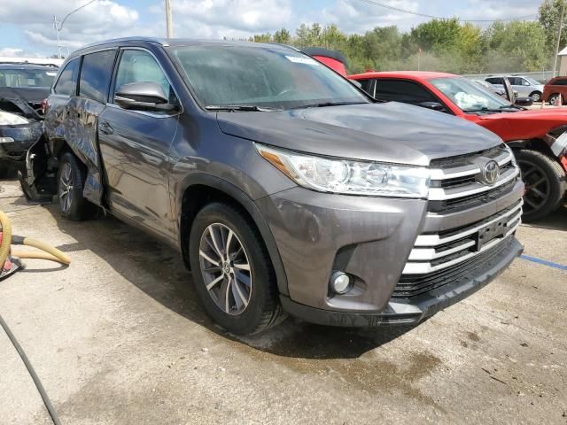 2018 Toyota Highlander SE