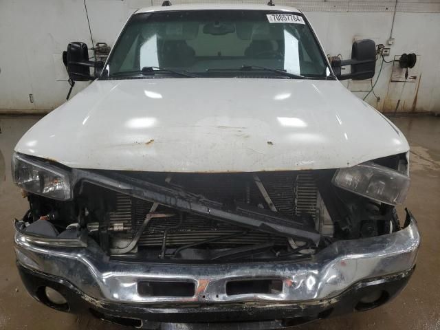 2004 GMC Sierra K2500 Heavy Duty