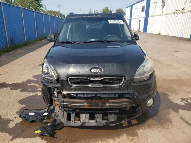 2013 KIA Soul +