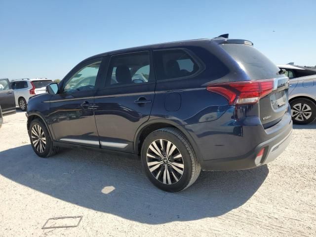 2019 Mitsubishi Outlander SE