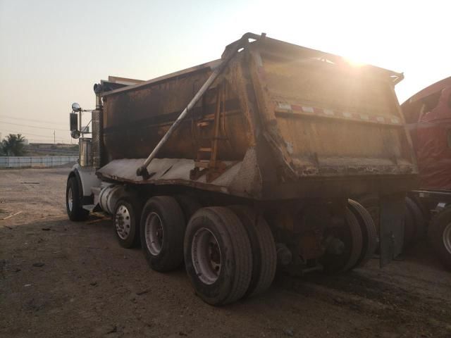 2007 Kenworth Construction T800