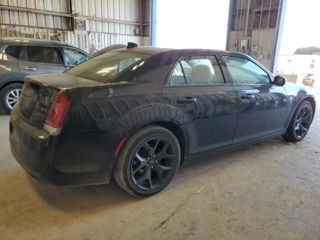 2021 Chrysler 300 Touring