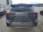 2024 Toyota Highlander Hybrid Platinum