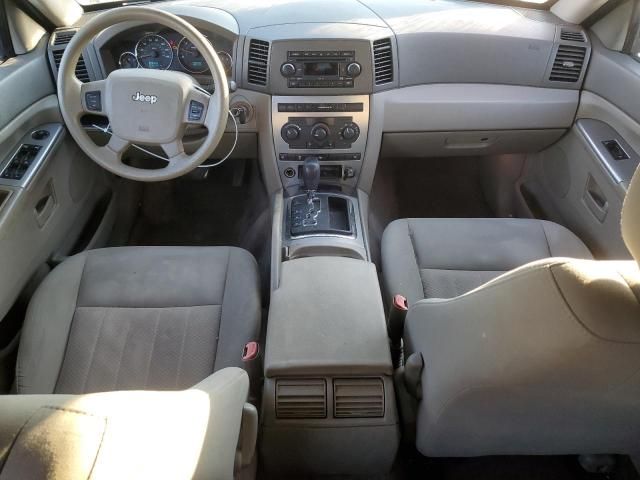 2006 Jeep Grand Cherokee Laredo