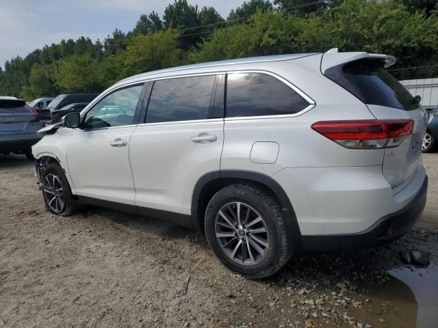 2019 Toyota Highlander SE