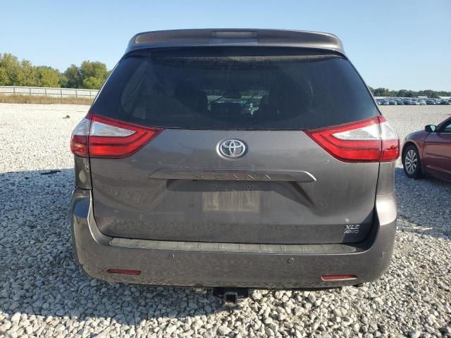 2015 Toyota Sienna XLE