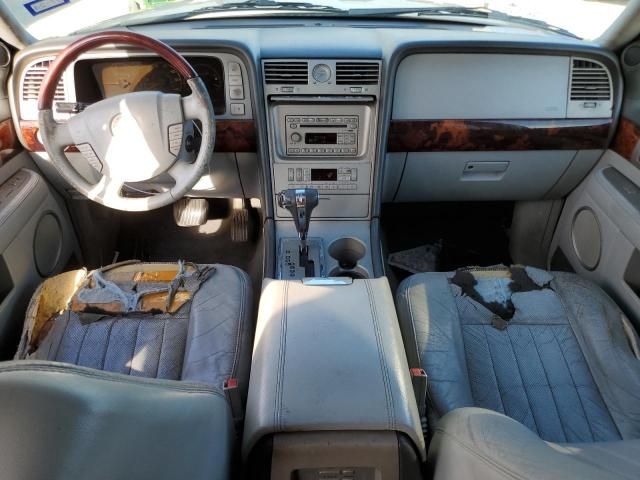 2005 Lincoln Navigator