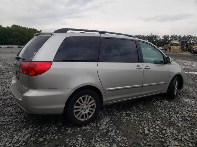 2008 Toyota Sienna XLE