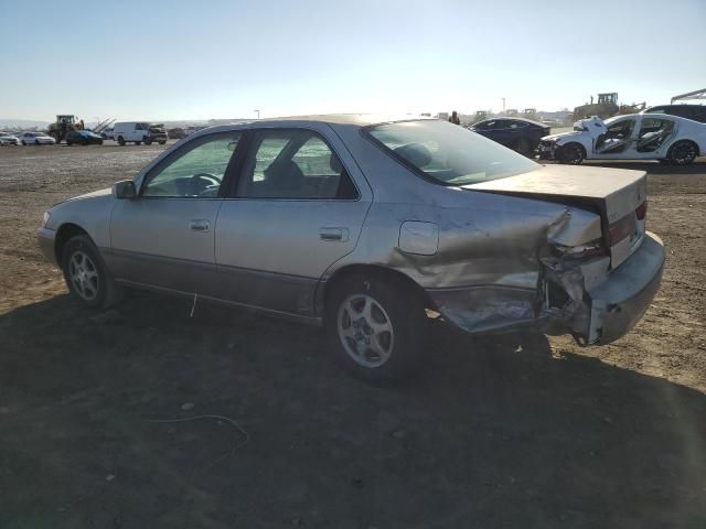 1999 Toyota Camry LE