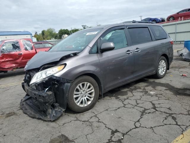 2015 Toyota Sienna XLE