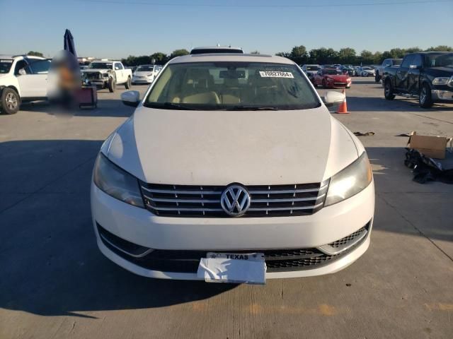 2013 Volkswagen Passat SE