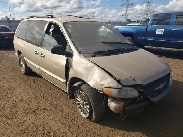 2000 Chrysler Town & Country LX