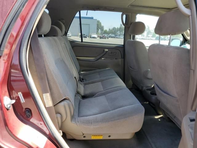 2004 Toyota Sequoia SR5