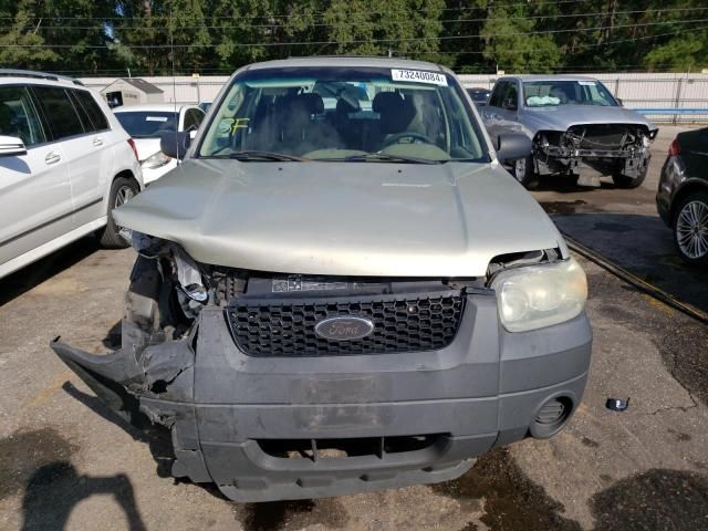 2005 Ford Escape XLS