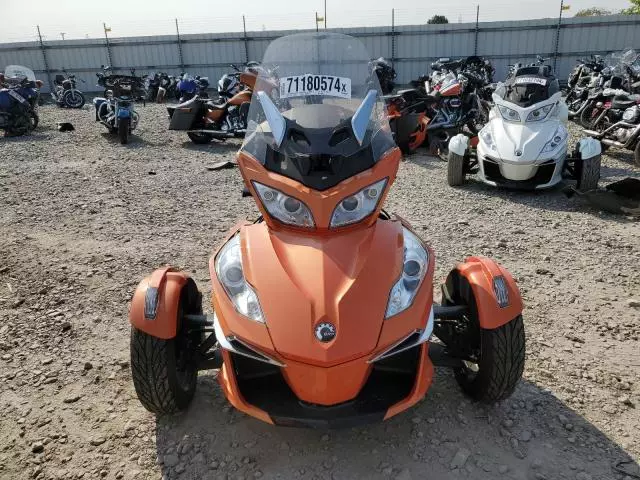 2019 Can-Am Spyder Roadster RT