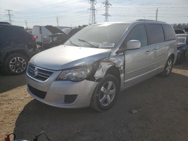 2011 Volkswagen Routan SE