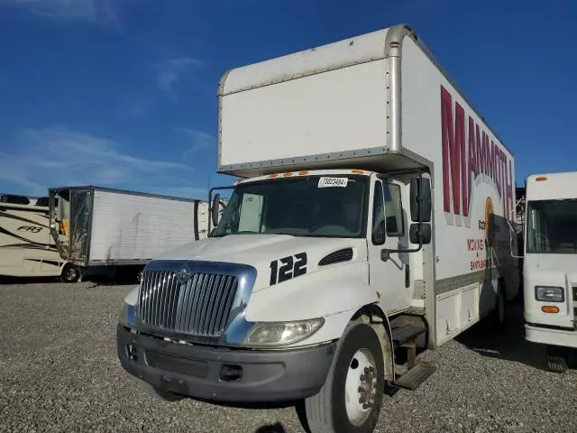 2002 International 4000 4300