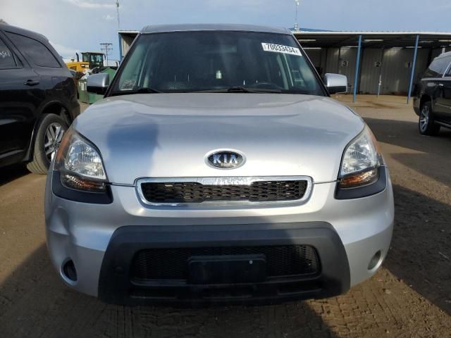 2011 KIA Soul +