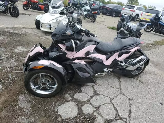 2009 Can-Am Spyder Roadster RS