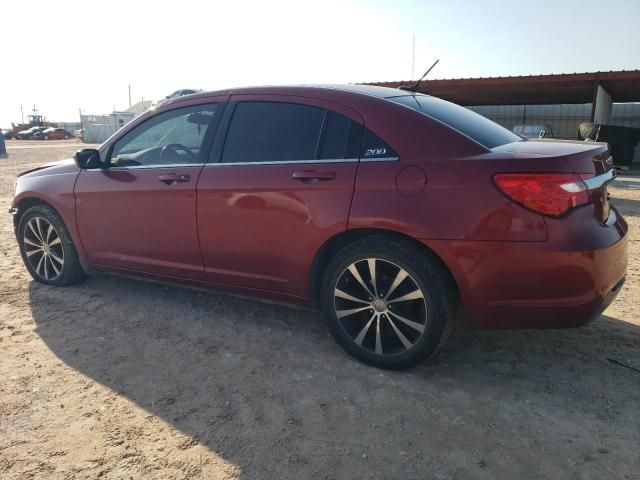 2013 Chrysler 200 Limited