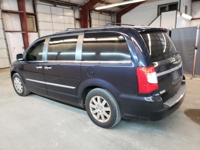 2011 Chrysler Town & Country Touring L