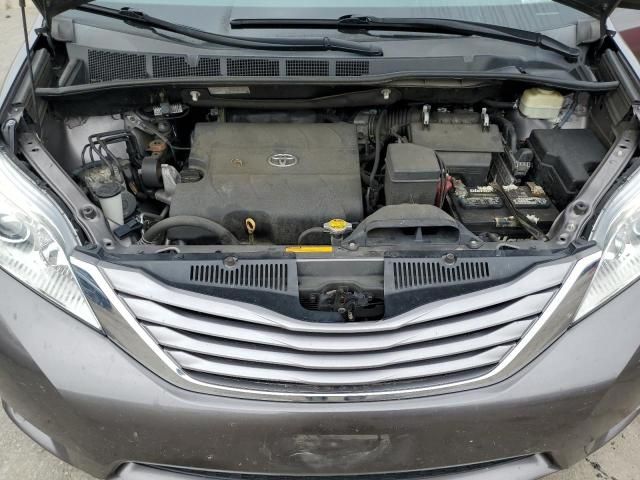 2016 Toyota Sienna XLE